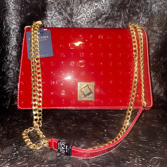 ARCADIA MADE IN ITALY PATENT LEATHER FLAP OVER CROSSBODY RED  COLOR … - Picture 2 of 10